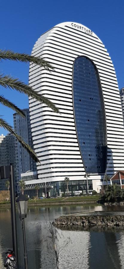 شقة Sea Breeze In باتومي المظهر الخارجي الصورة