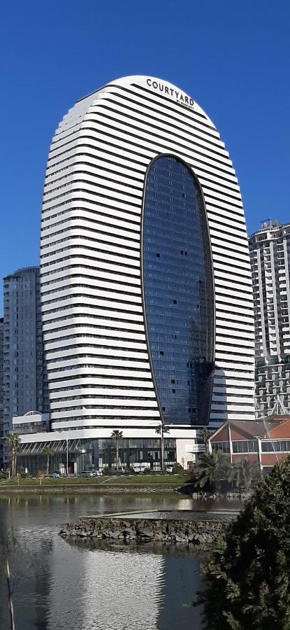 شقة Sea Breeze In باتومي المظهر الخارجي الصورة