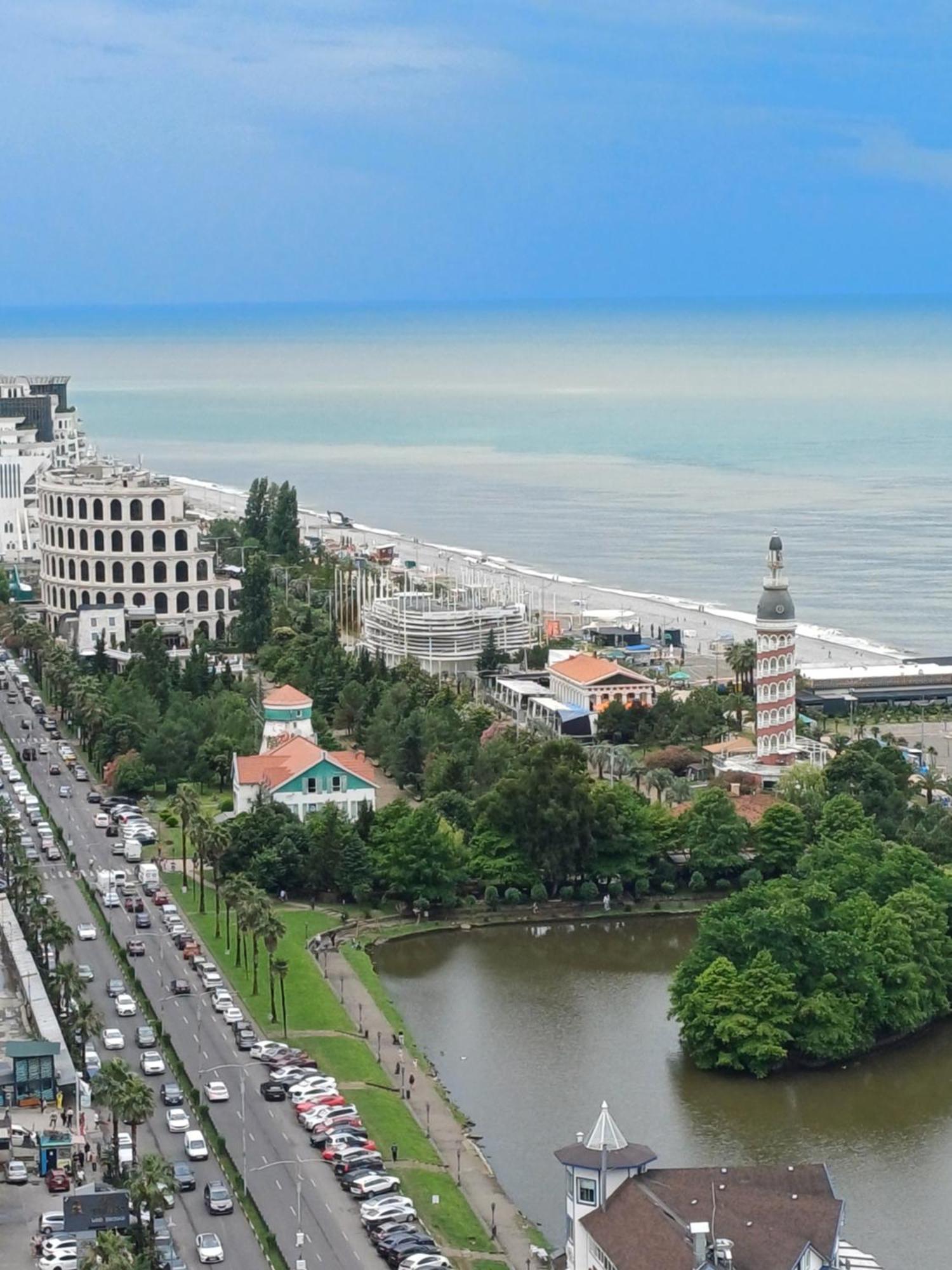 شقة Sea Breeze In باتومي المظهر الخارجي الصورة